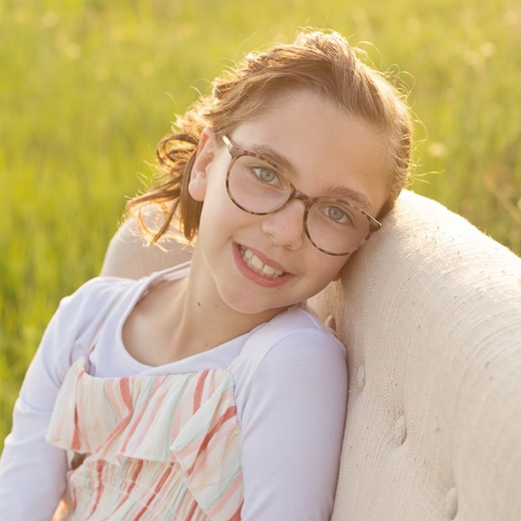 Meet your Posher, Clara - Picture 2 of 9